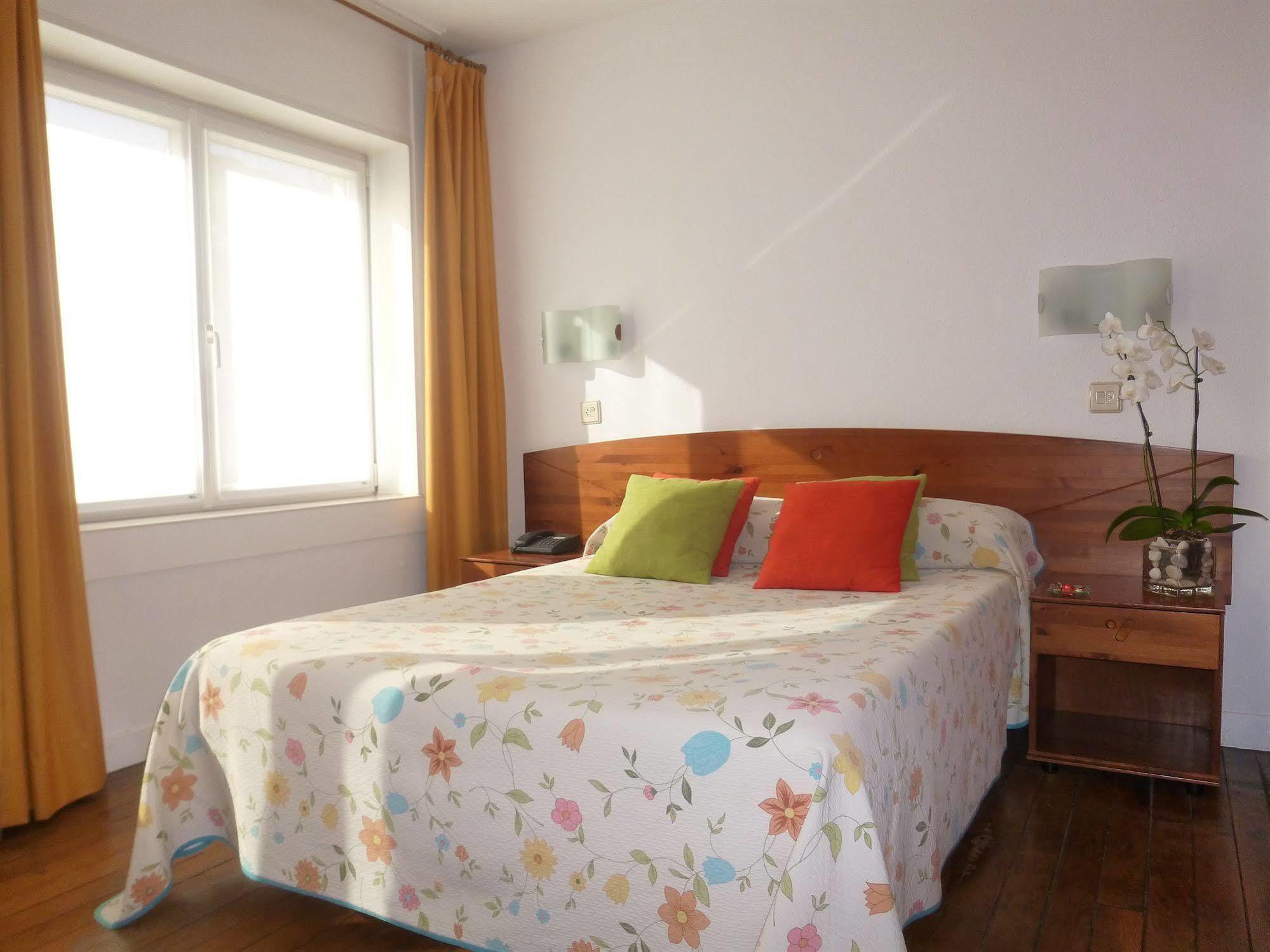 Hotel Record San Sebastián Esterno foto