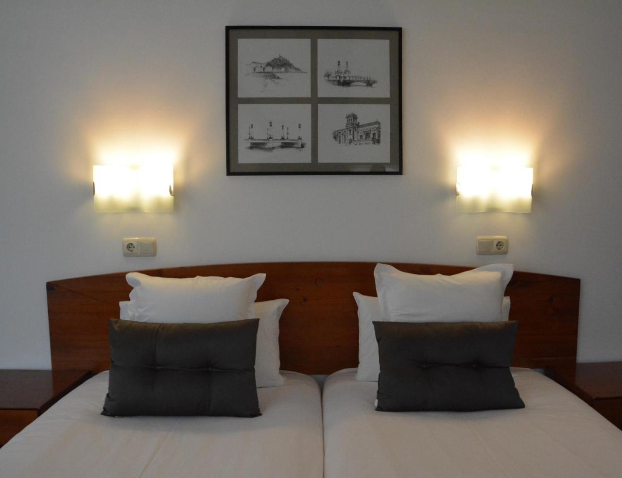 Hotel Record San Sebastián Esterno foto